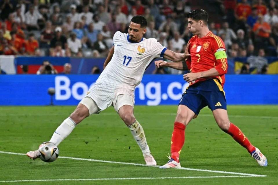 关于意大利大胜保加利亚晋级，瑞士悲情出局的信息