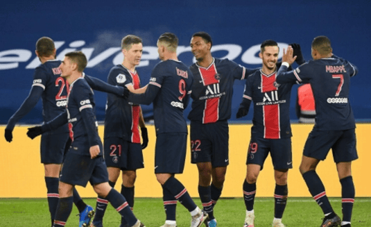 关于巴黎圣日耳曼客场取胜，保持领先地位的信息