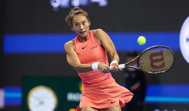 开云体育-包含网球赛场风云再起，反转战术惊世的词条