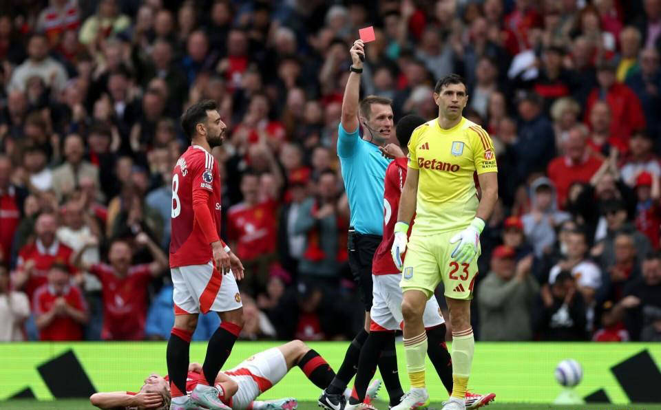 曼联意外失利，争夺英超冠军悬念再起