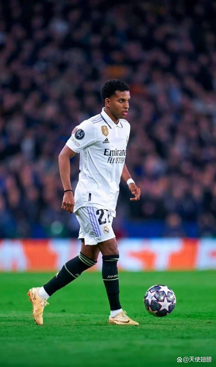 开云体育平台-包含皇家马德里主教练谈弃用大牌球员，引起热议的词条