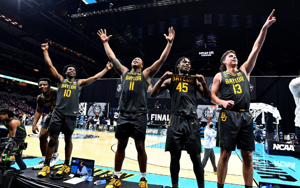 开云体育直播-热门球队连胜被终结，实力遭质疑！