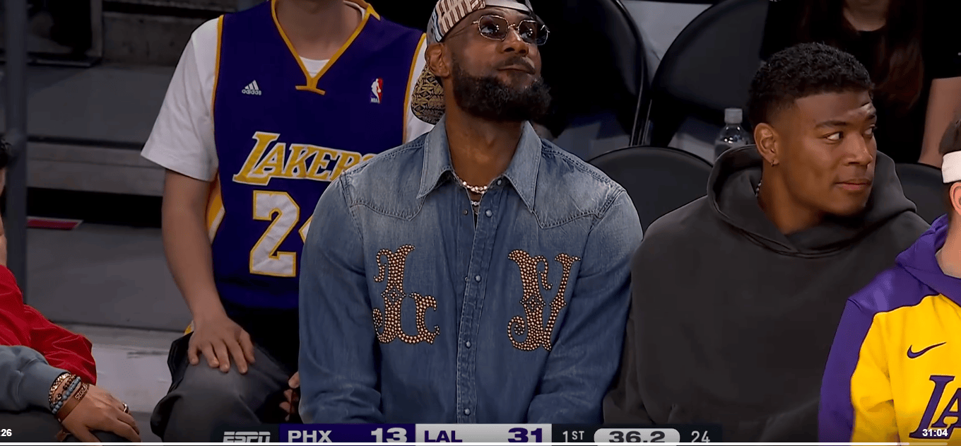 太阳核心表现稳定，打破湖人季后赛首战的简单介绍