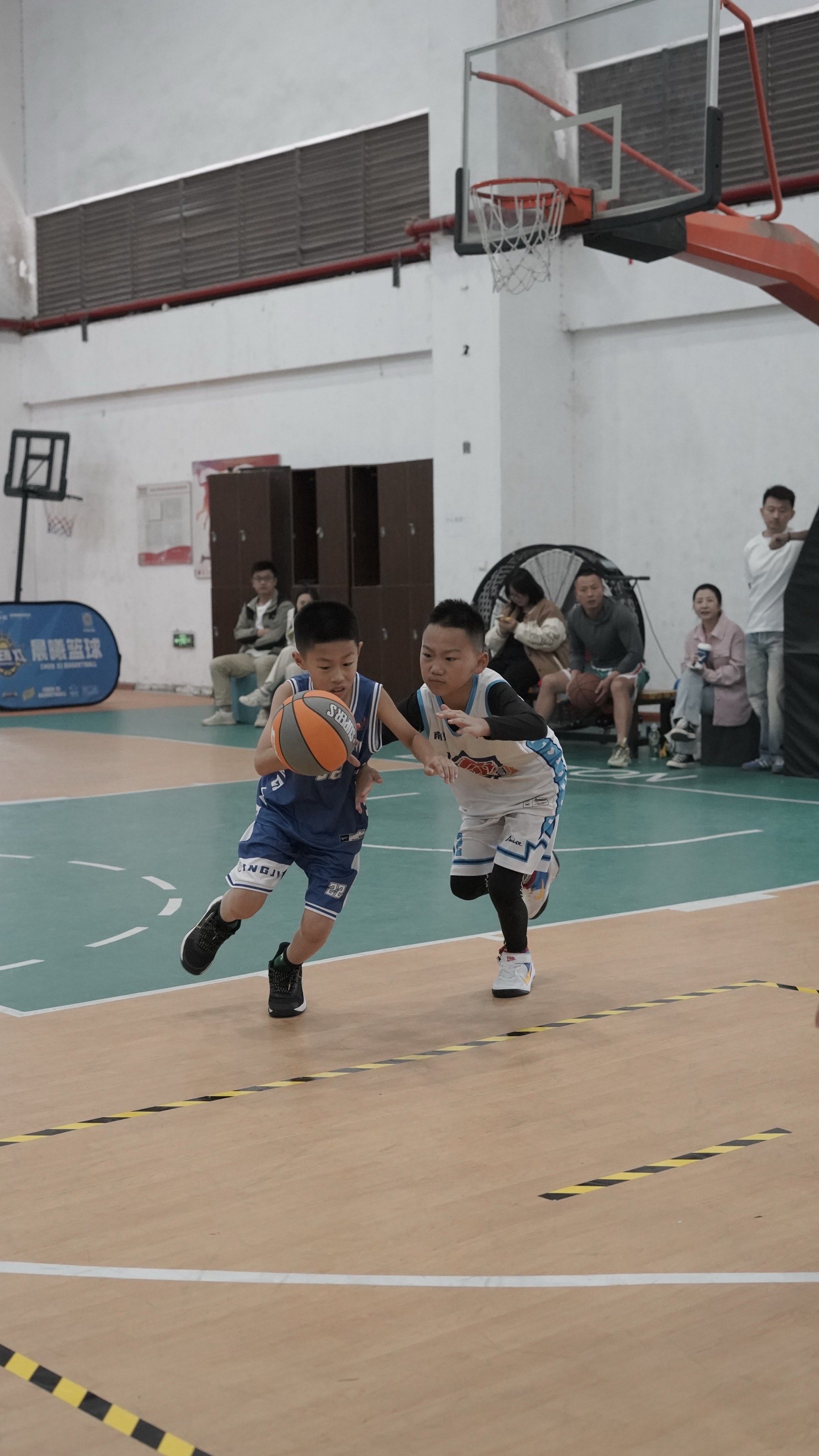 开云体育平台-亚洲篮球传统赛事启幕，球队备战冲刺全球状元杯的简单介绍