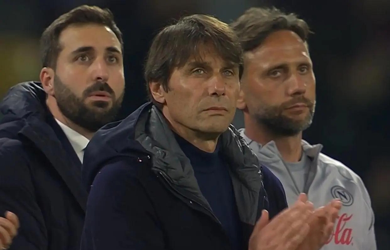 开云体育官网-那不勒斯强势崛起！那不勒斯击败AC米兰追平领先的简单介绍