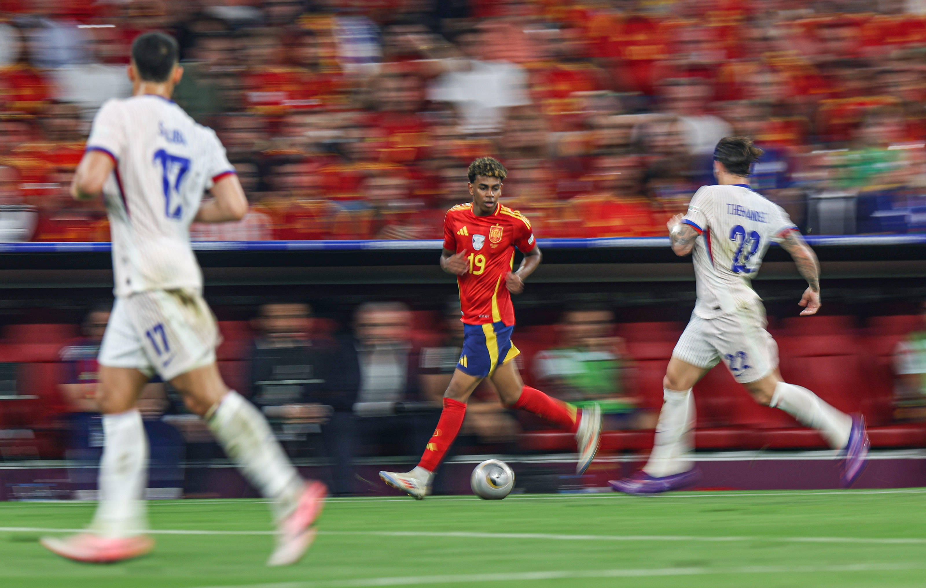 开云体育官网入口-德国挺进欧洲足球锦标赛半决赛