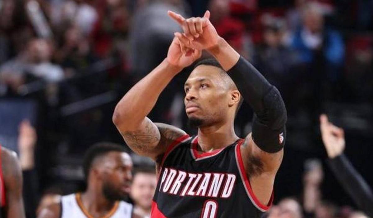 开拓者逆转子弹，利拉德末节关键上演绝杀