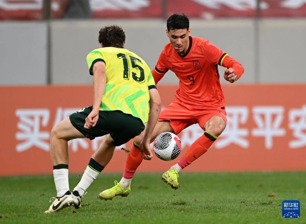 开云体育官网-亚洲杯足球赛事中的精彩表现引人入胜的简单介绍