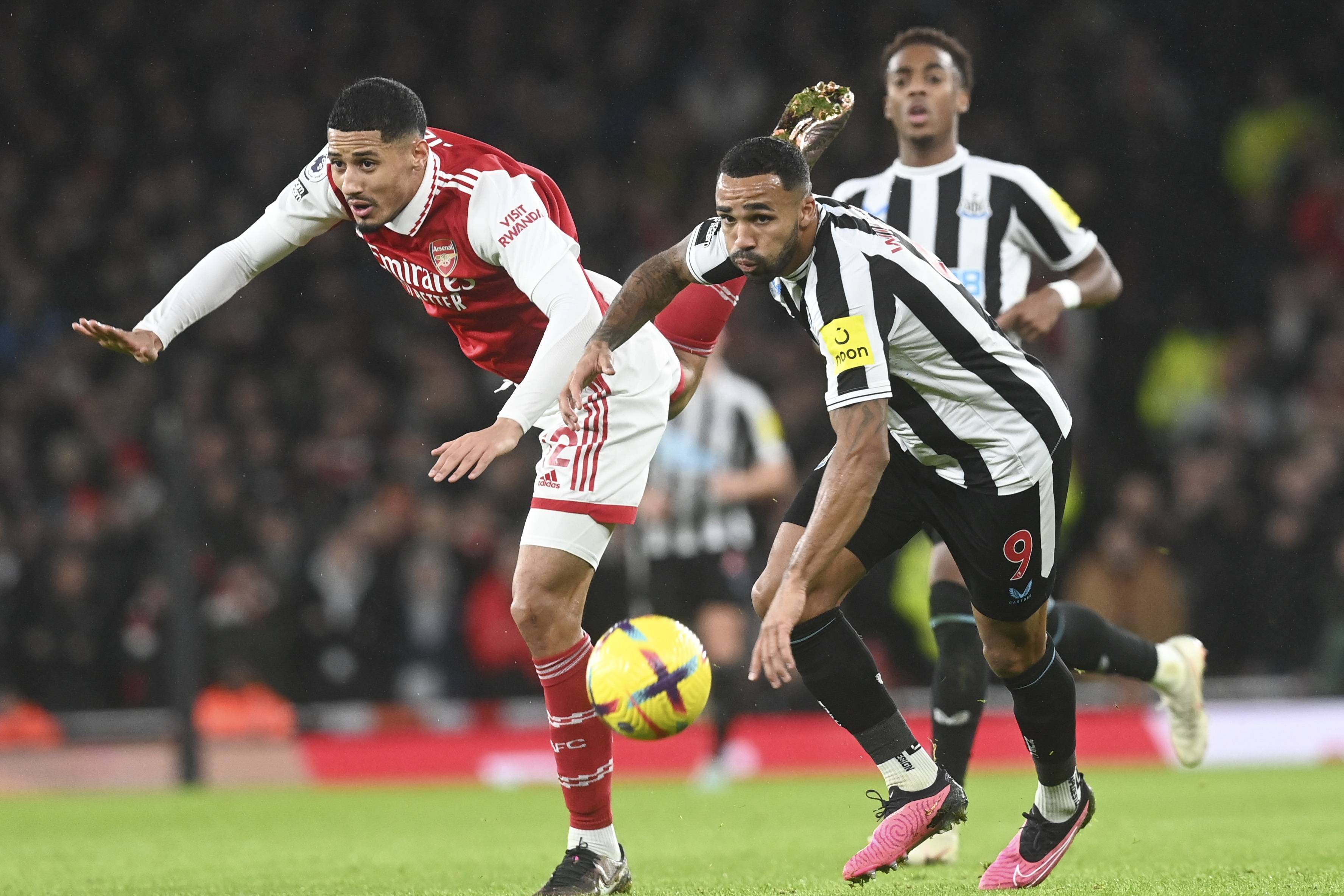 开云体育登录-包含纽卡斯尔联后卫受伤，缺席多场比赛的词条