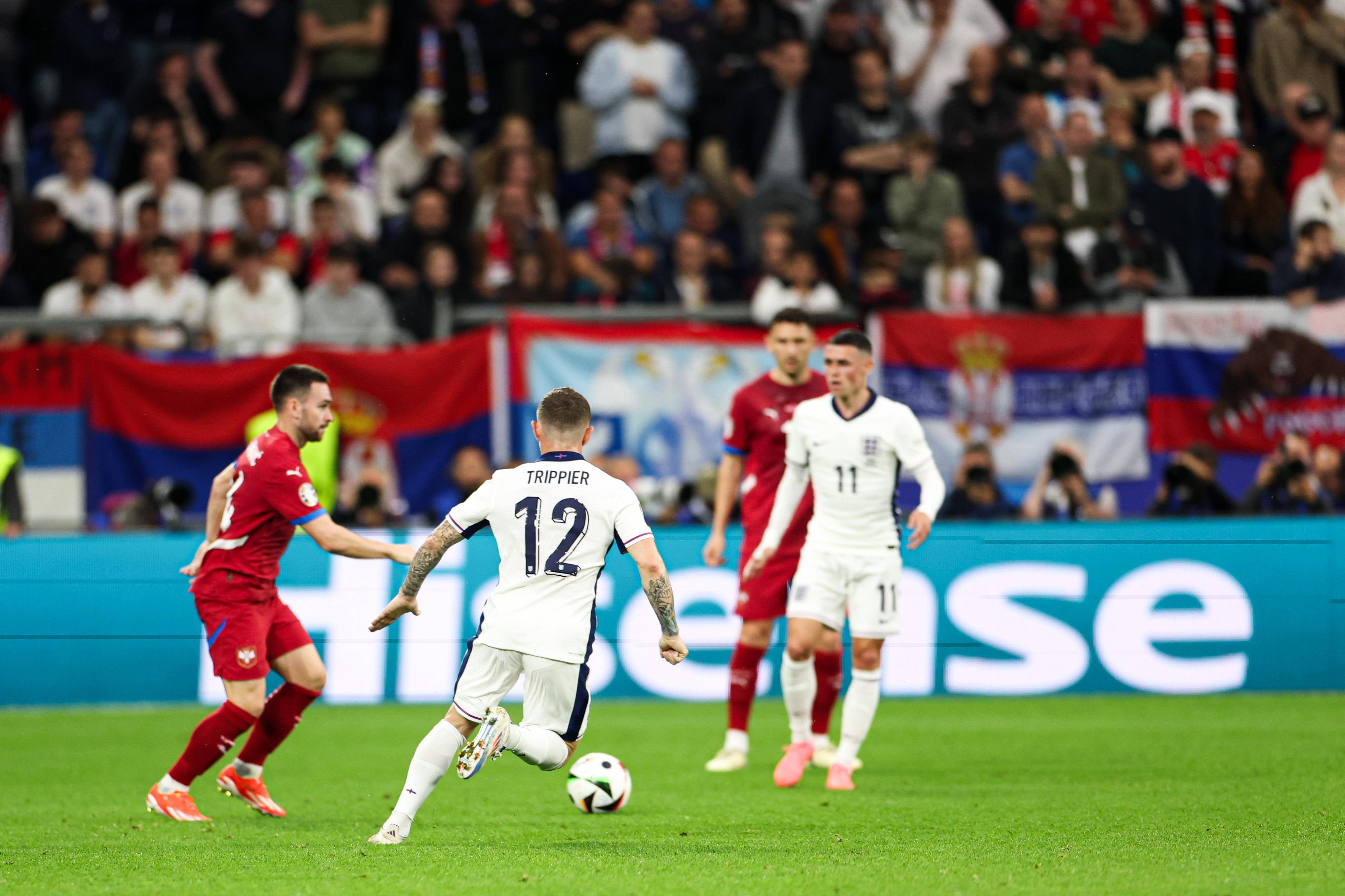 包含比利时硬仗连连：欧洲杯预选赛小组脱颖而出的词条